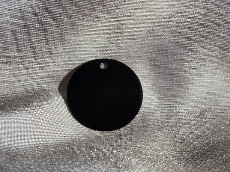 Black Round Tag