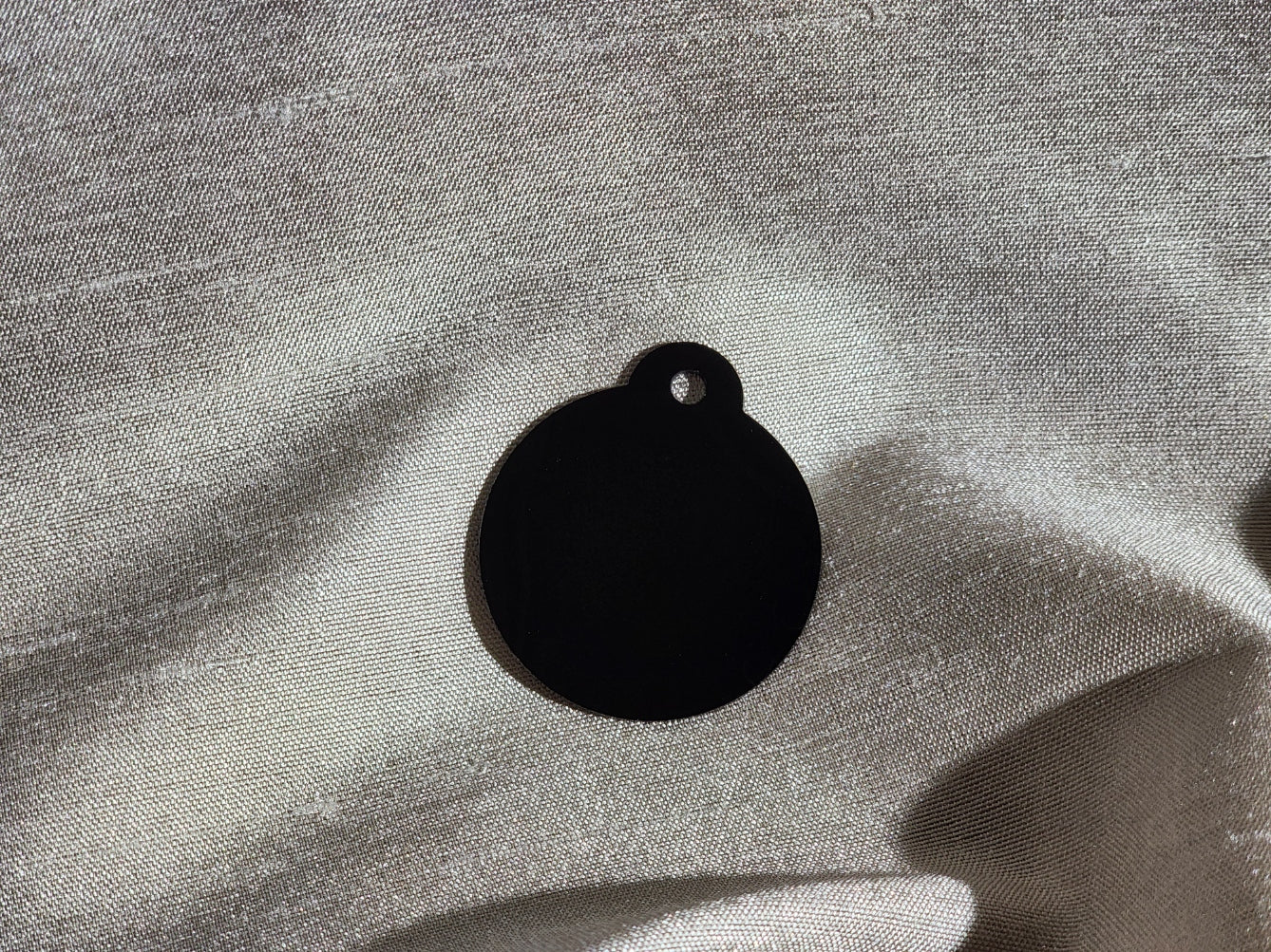 Black Round Tag