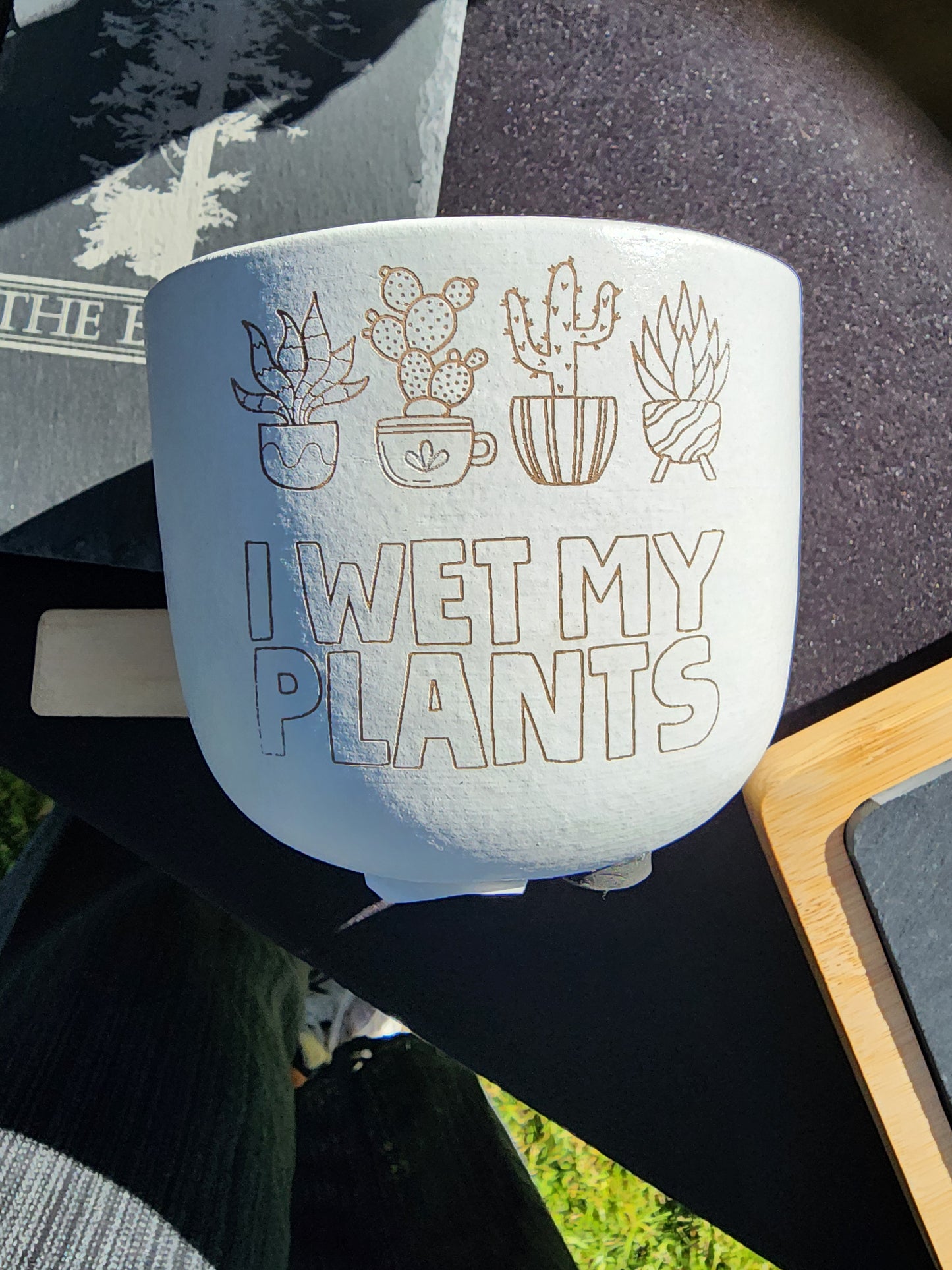 Sml Custom White Pot