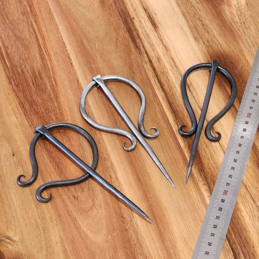 Penannular Brooch